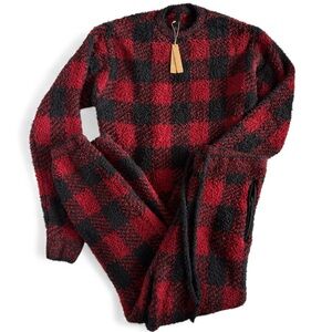 SKIMS Unisex Cozy Jogger and pullover set in Brick Buffalo Check - Size L/XL
